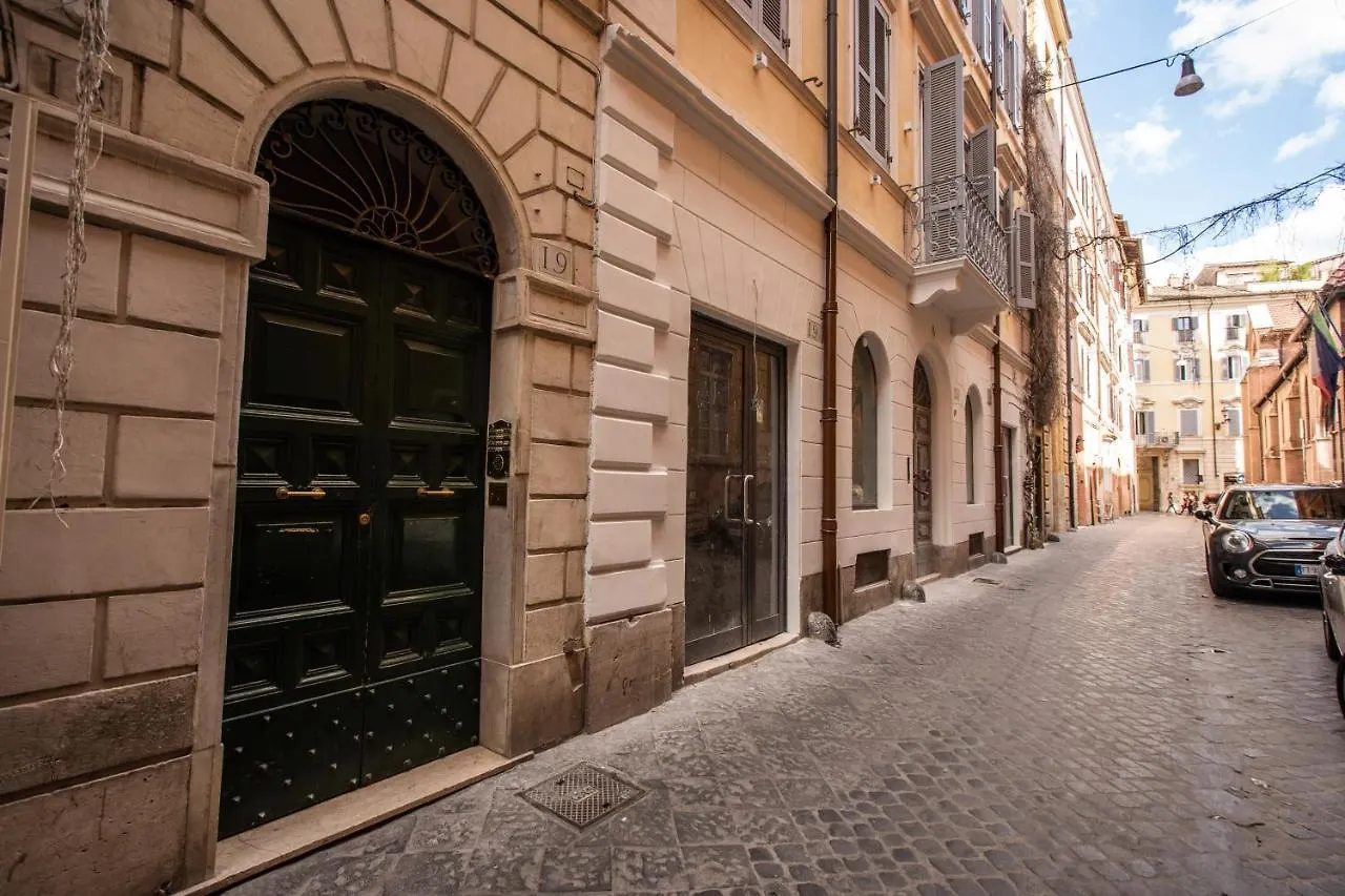 Affittacamere Family Room in Via del Corso Central Roma