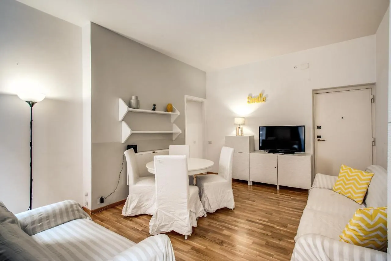 Family Room in Via del Corso Central Roma
