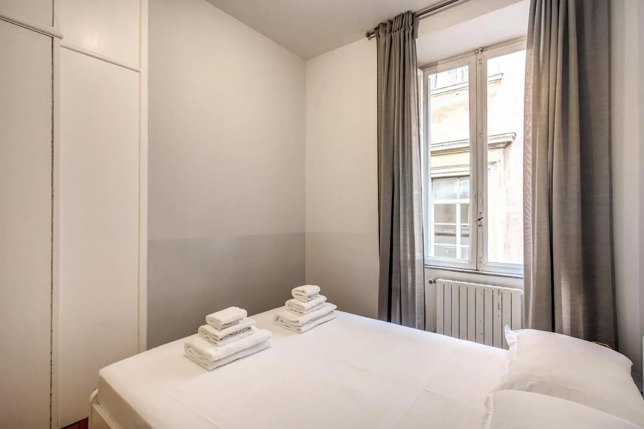 بيت ضيافة روما Family Room In Via Del Corso Central